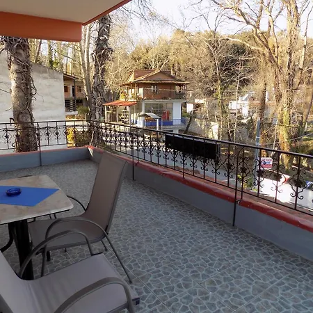 Apartman Fanis *