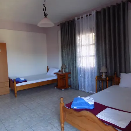 Fanis Apartmán *
